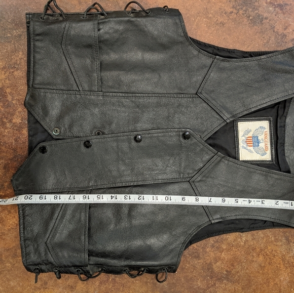 Vanguard Leather Vest - Picture 4 of 5